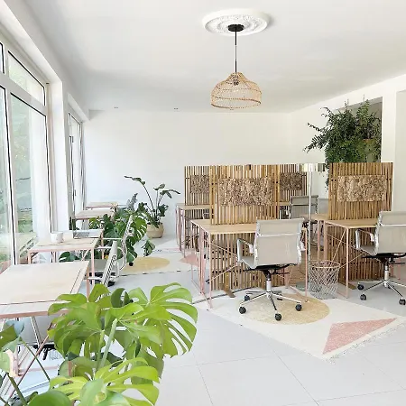 Saone & Coworking Guest house *