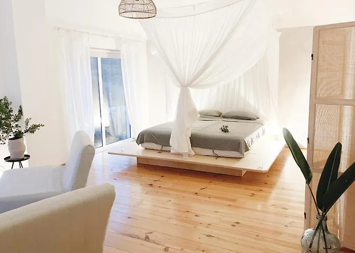 Saone - Coworking & Retreat Location *